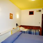 Mon Repos Hotel