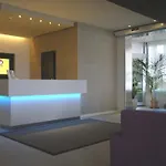 蒙恩雷波斯酒店 3*